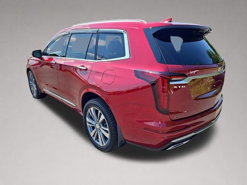 Used 2020 Cadillac XT6 Premium Luxury AWD/4WD image 4