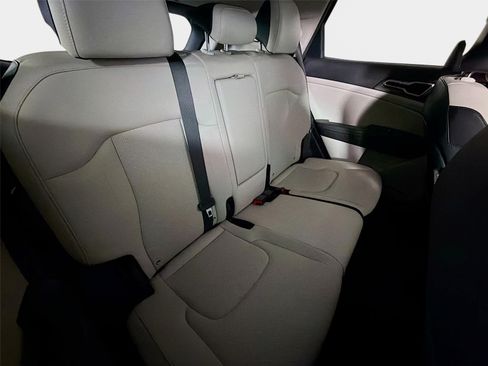 Certified 2023 Kia Sportage EX FWD image 26