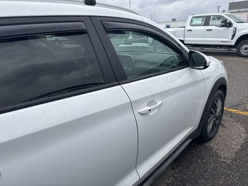 Used 2019 Hyundai Tucson SEL image 17
