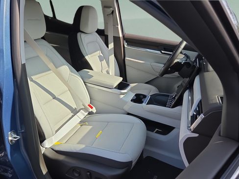 Used 2026 GMC Terrain Denali AWD/4WD image 15