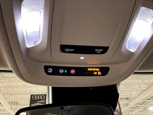 Used 2023 Buick Envision Preferred image 26