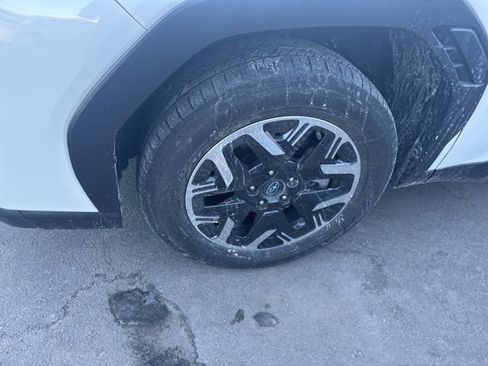 Used 2025 Subaru Forester Premium image 6