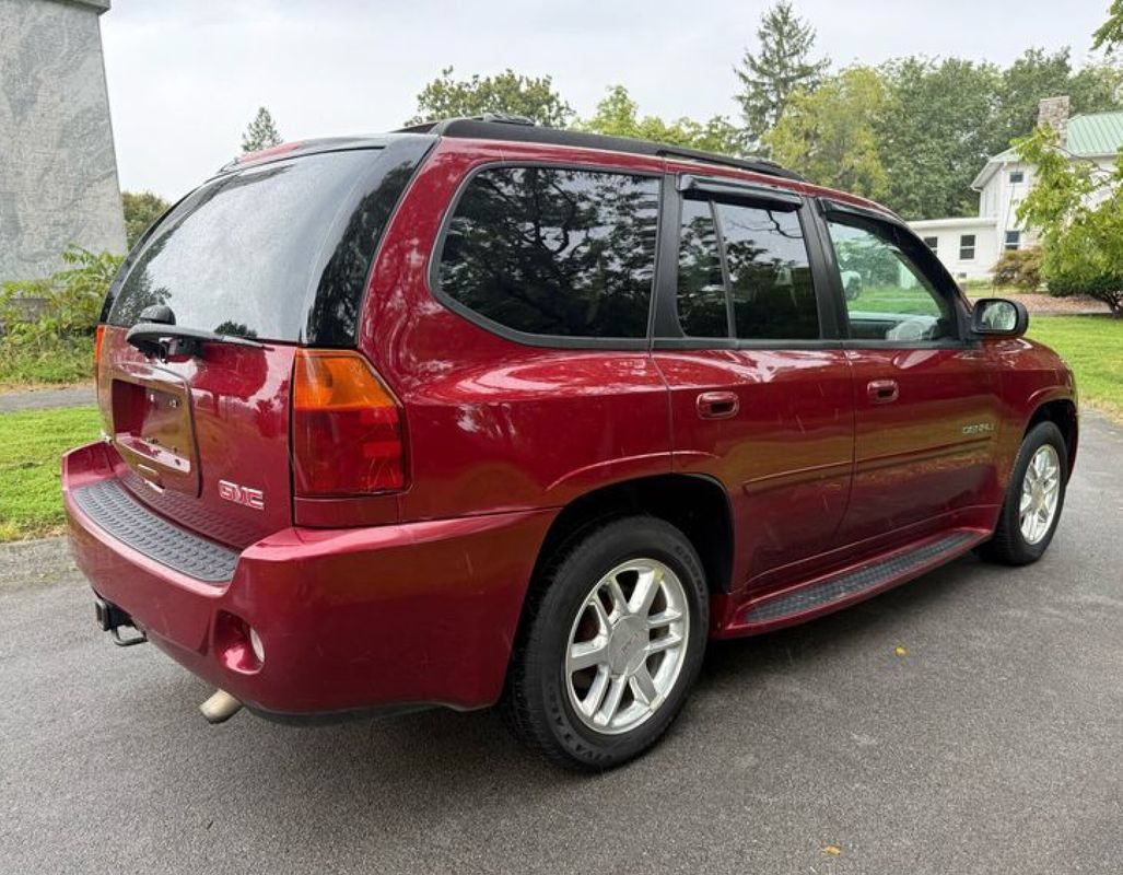 Used 2007 GMC Envoy Denali AWD/4WD image 7
