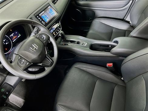 Used 2019 Honda HR-V Touring image 22