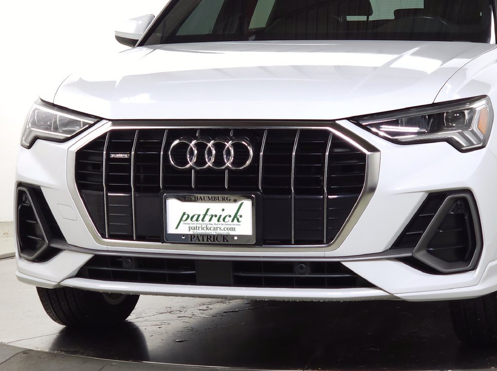 Used 2020 Audi Q3 2.0T Premium Plus AWD/4WD image 3
