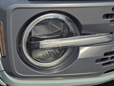 Used 2023 Ford Bronco Badlands w/ Sasquatch Package AWD/4WD image 5