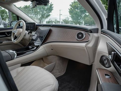 Certified 2023 Mercedes-Benz EQS 450+ SUV image 27