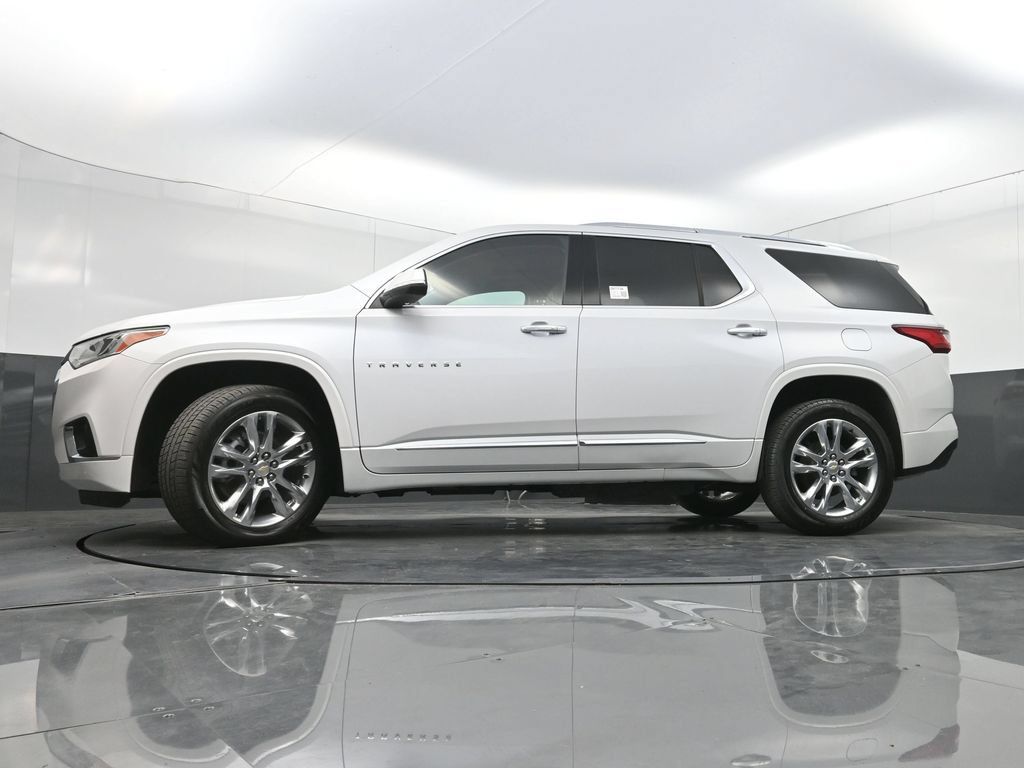 Used 2021 Chevrolet Traverse High Country FWD image 30