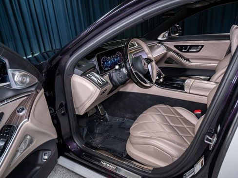 Used 2025 Mercedes-Benz Maybach S 680 4MATIC image 9