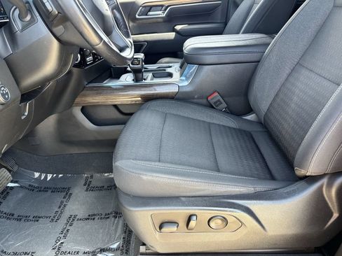 Used 2023 Chevrolet Silverado 1500 RST w/ Convenience Package II AWD/4WD image 17