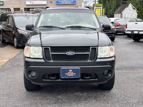 Used 2004 Ford Explorer Sport Trac XLT AWD/4WD image 2