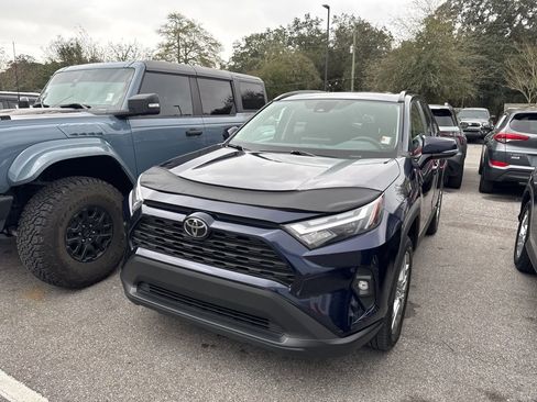 Used 2023 Toyota RAV4 XLE Premium image 1