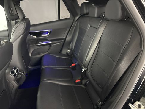 Used 2026 Mercedes-Benz GLC 300 image 27
