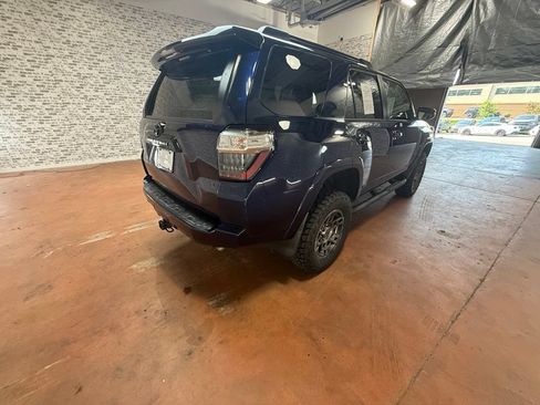 Used 2020 Toyota 4Runner Venture AWD/4WD image 7
