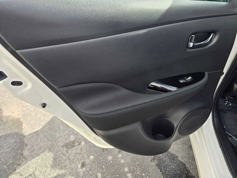 Used 2023 Nissan Leaf SV Plus image 18