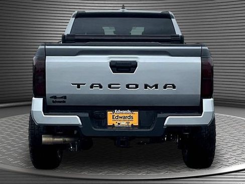 Used 2024 Toyota Tacoma SR5 AWD/4WD image 5