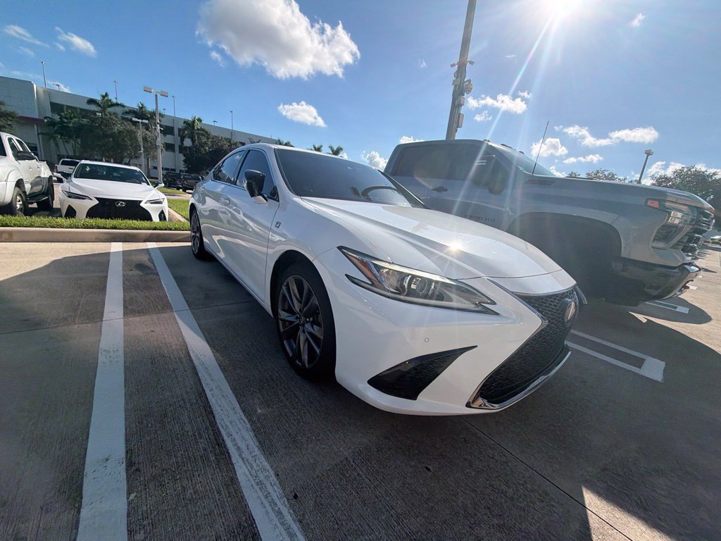 Used 2021 Lexus ES 350 F Sport w/ Accessory Package FWD image 7