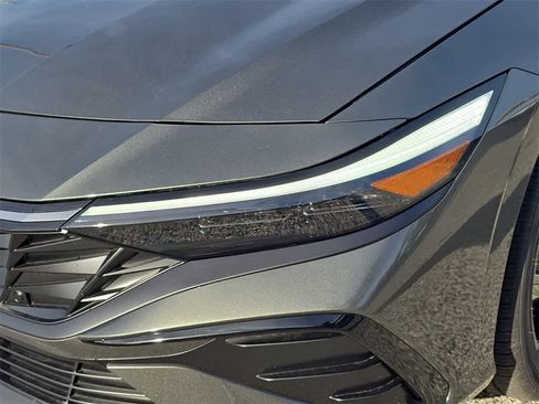 New 2026 Hyundai Elantra SEL Sport Premium image 11