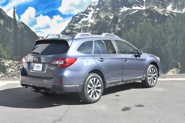 Used 2017 Subaru Outback 2.5i Limited AWD/4WD image 3