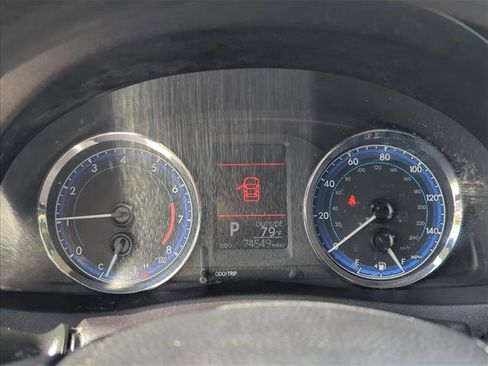 Used 2019 Toyota Corolla LE image 17