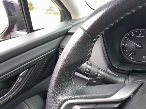 Used 2022 Subaru Outback Premium image 17