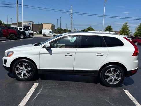 Used 2011 Volvo XC60 T6 AWD/4WD image 10