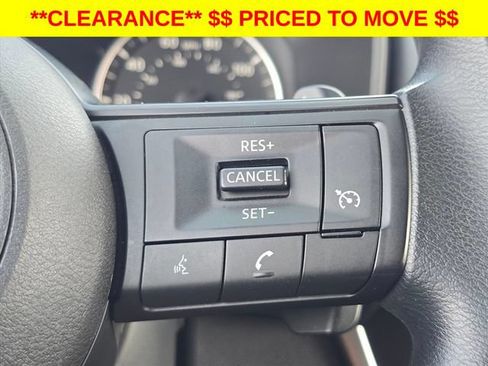 Used 2024 Nissan Rogue S FWD image 24