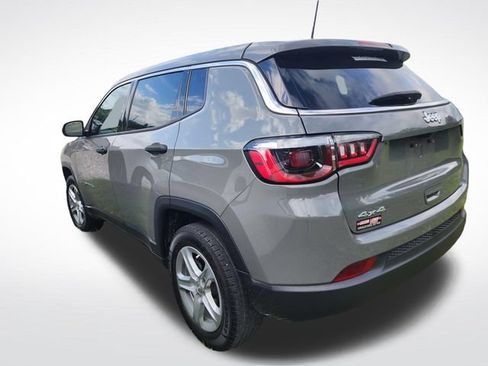 Used 2024 Jeep Compass Sport AWD/4WD image 11