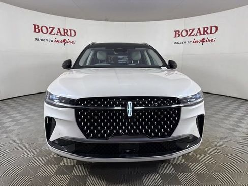 New 2026 Lincoln Nautilus Reserve image 2