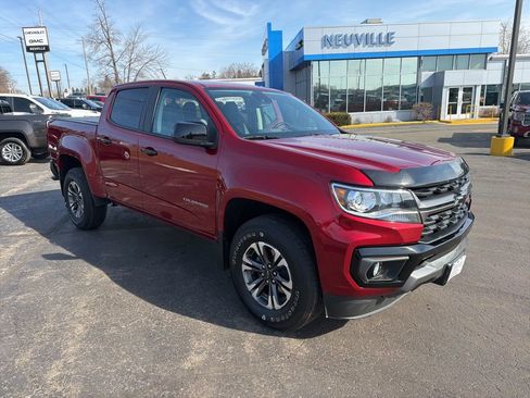 Certified 2022 Chevrolet Colorado Z71 w/ Safety Package image 2