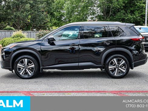 Used 2025 Nissan Rogue SL FWD image 9