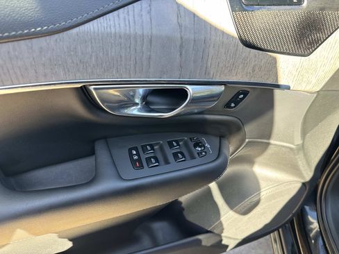 Used 2021 Volvo XC90 T6 Inscription w/ Protection Package Premier image 18