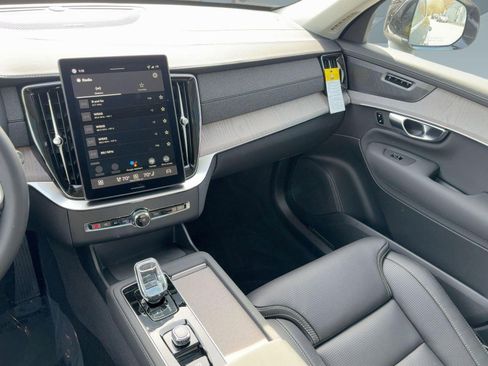 New 2026 Volvo XC90 B5 Ultra w/ Protection Package image 26
