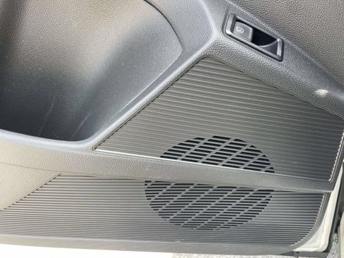 Certified 2023 Volkswagen Taos S FWD image 20
