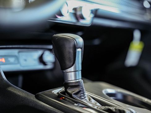 Certified 2025 Honda Civic Sport image 28