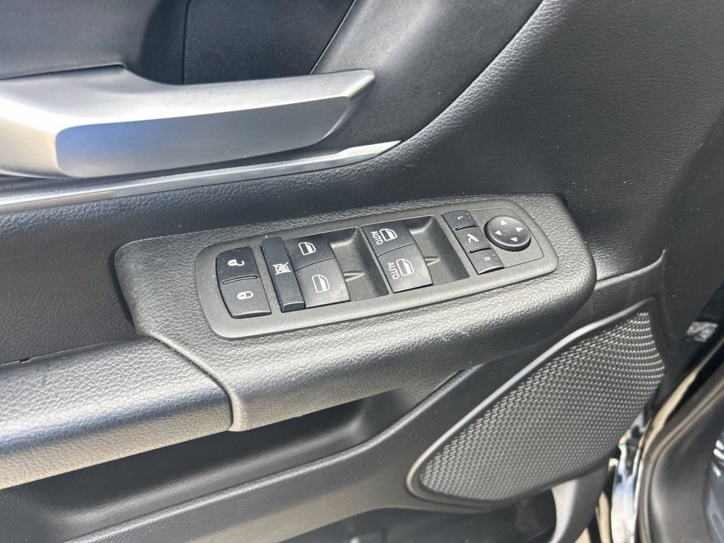 Used 2022 RAM 1500 Big Horn RWD image 34