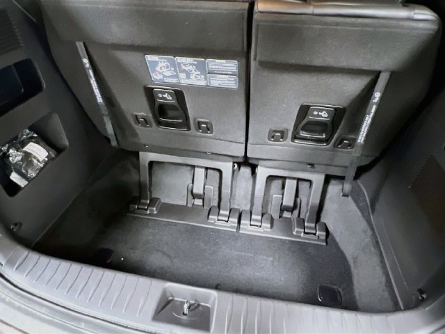 New 2027 Kia Carnival LXS FWD image 26