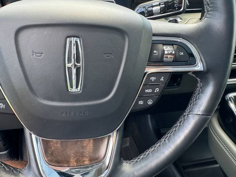 Used 2024 Lincoln Navigator Black Label AWD/4WD image 25