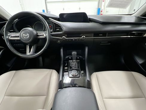 Used 2023 MAZDA MAZDA3 s FWD image 10