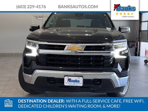 Used 2023 Chevrolet Silverado 1500 LT AWD/4WD image 3