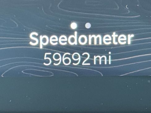 Used 2023 Jeep Grand Cherokee L Laredo image 25