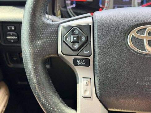 Used 2014 Toyota 4Runner Limited AWD/4WD image 9