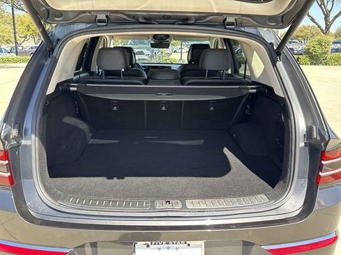 Used 2025 Genesis GV80 2.5T Standard image 13