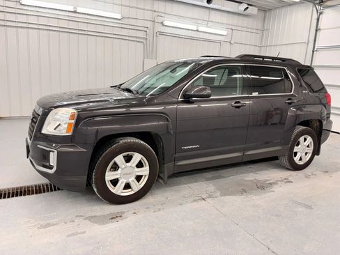 Used 2016 GMC Terrain SLE w/ Driver Alert Package I FWD image 13