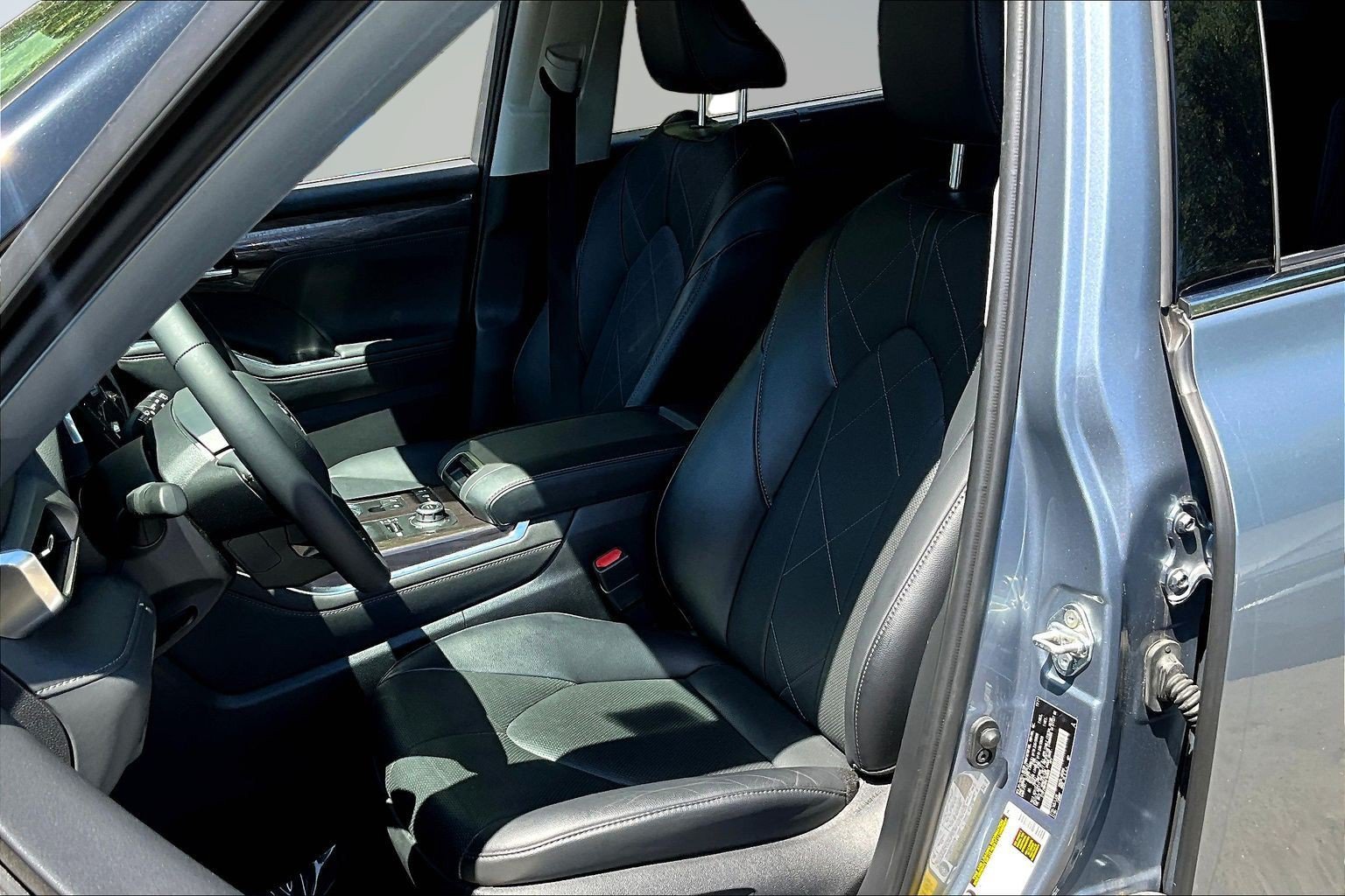 Used 2022 Toyota Highlander Platinum AWD/4WD image 20