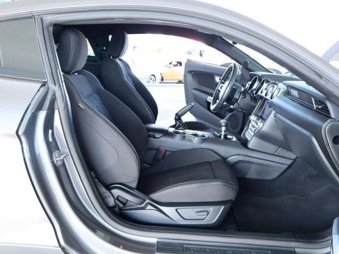 Used 2021 Ford Mustang Coupe RWD image 31