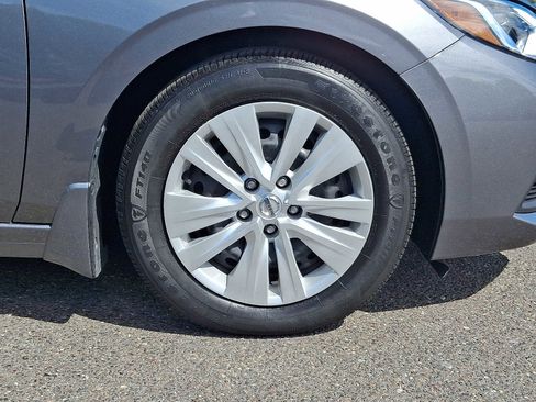 Used 2023 Nissan Sentra S image 9