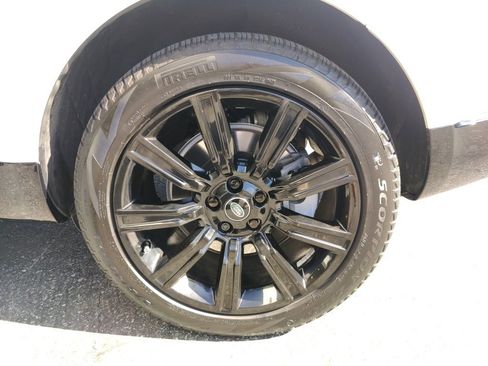 Certified 2022 Land Rover Range Rover Sport HSE Silver Edition image 5