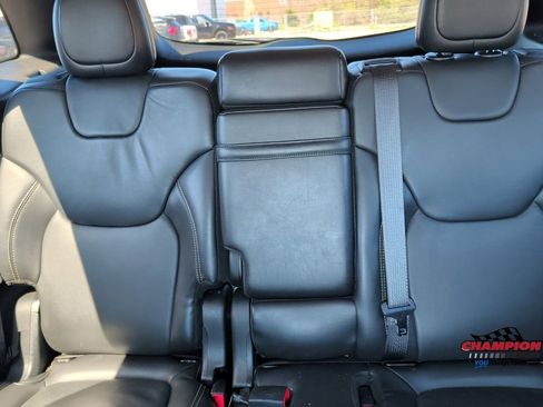 Used 2018 Jeep Cherokee Limited AWD/4WD image 18