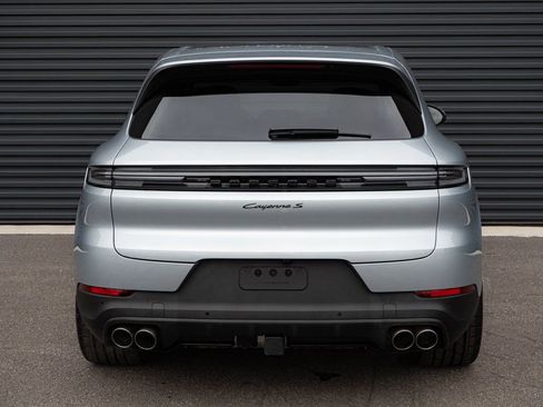 Used 2026 Porsche Cayenne S image 31